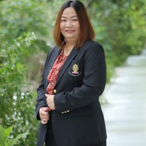 ผศ.-ภญ.-ดร.วิภาพร-พนาพิศาล-600x750